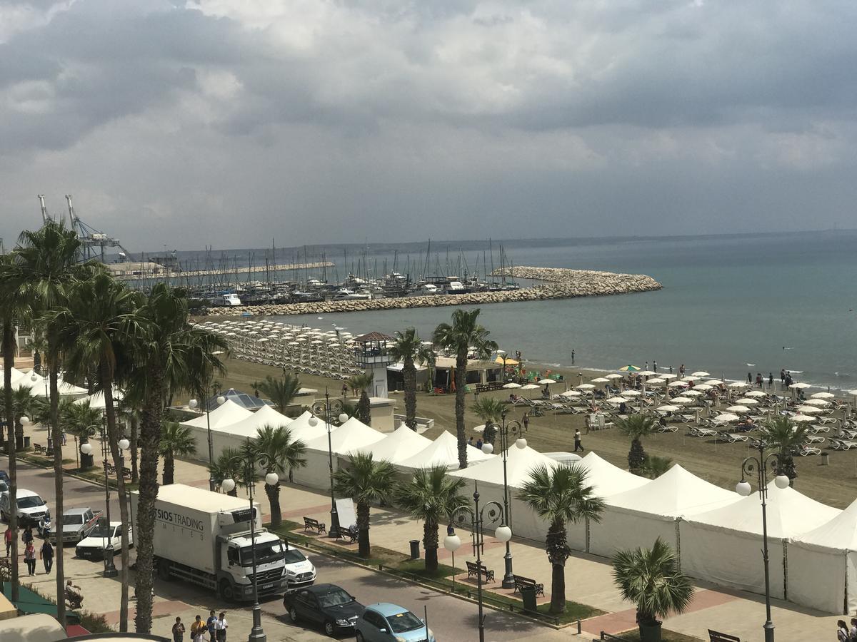 Alex Beach Apartment 33 Larnaca Bagian luar foto